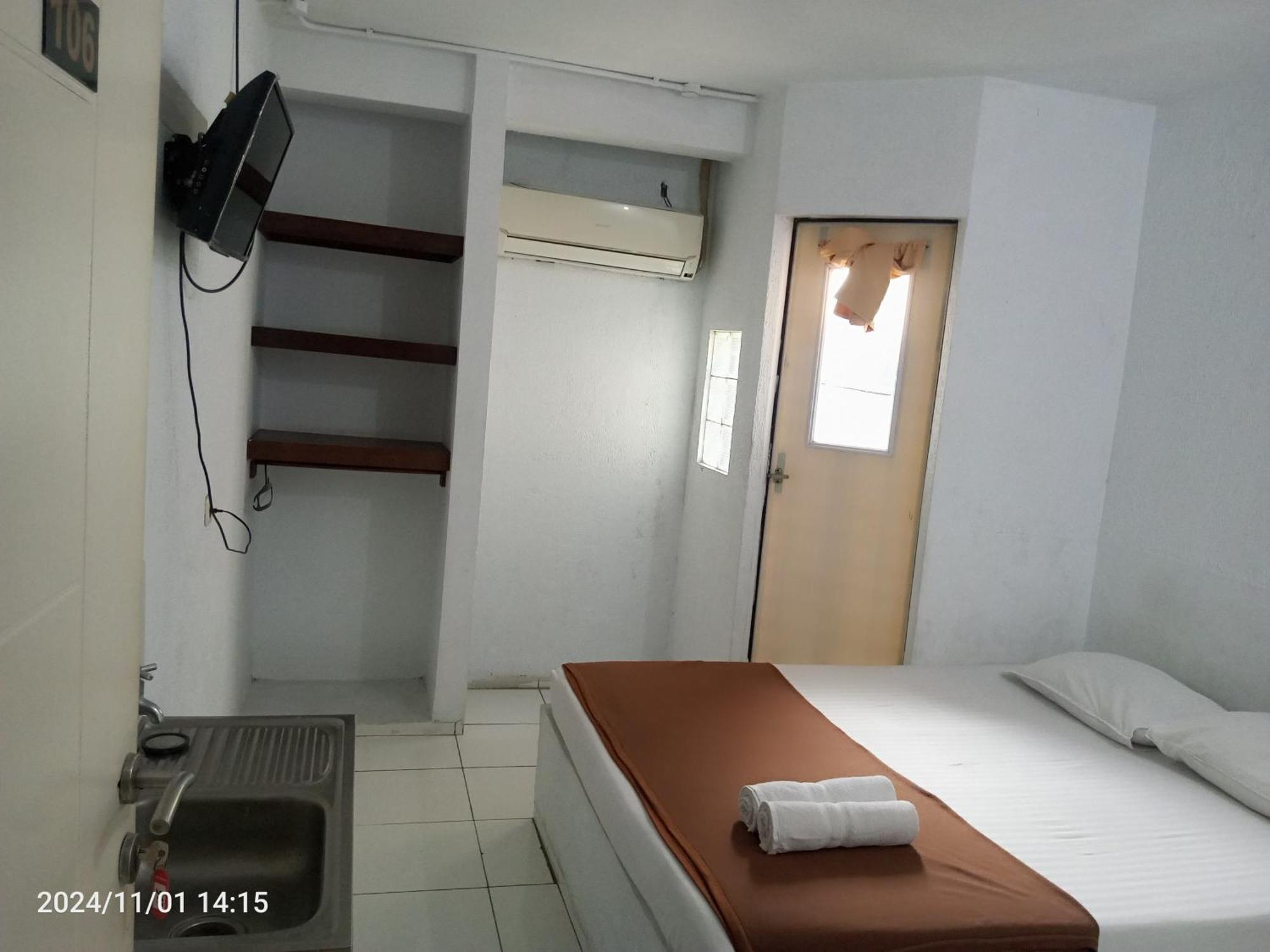 เรดดอร์ซ เนียร์ มาร์โก ซิตี้ Hotel เดป็อก ภายนอก รูปภาพ